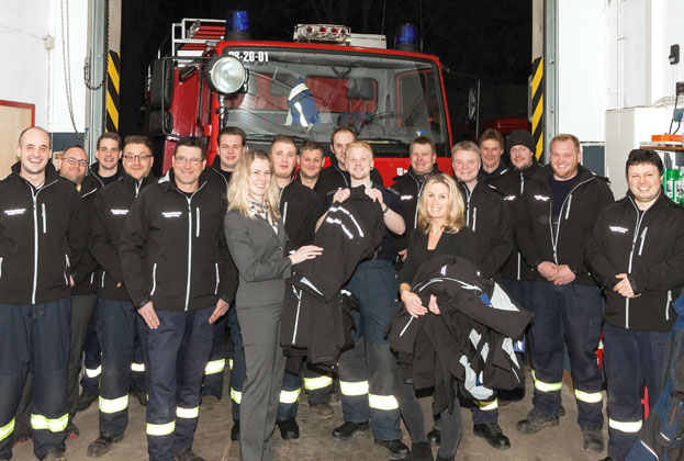 Die Feuerwehr Bönebüttel-Husberg freut sich über die großzügige Spende